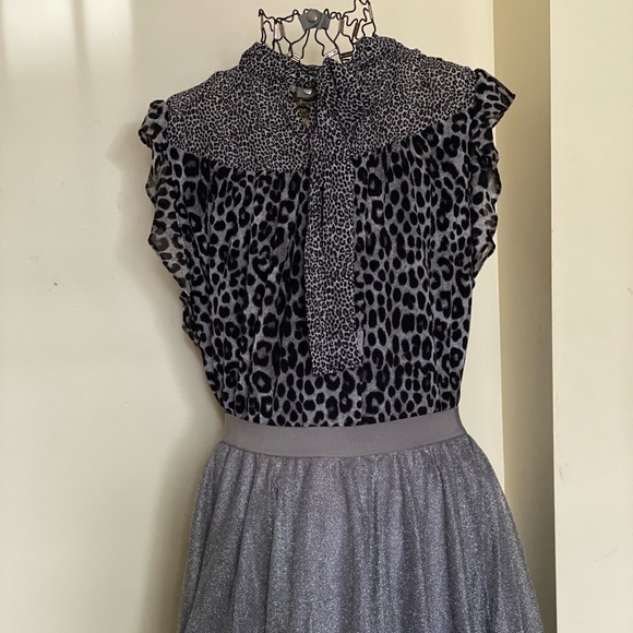 Michael Kors Tie Neck Mix Cheetah Print Blouse Size XXL Black & Gray - Picture 2 of 5